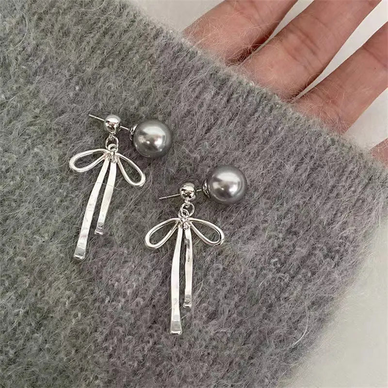 Collier ras du cou et boucles d'oreilles vintage en perles avec nœud papillon