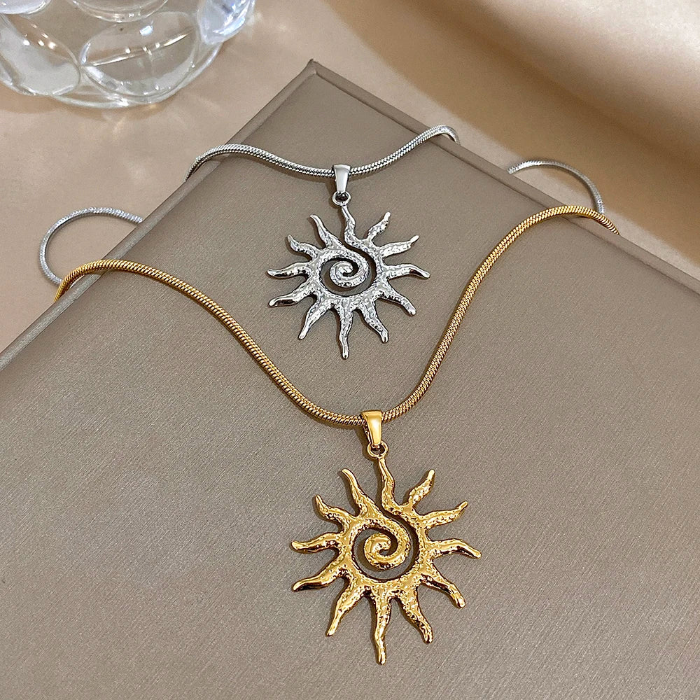 Collier pendentif soleil vintage, bijou doré tendance, cadeau pour femme
