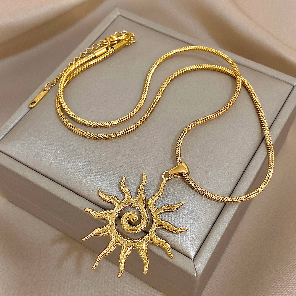Collier pendentif soleil vintage, bijou doré tendance, cadeau pour femme
